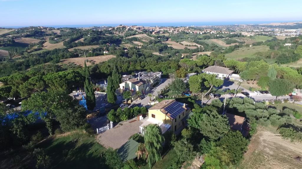 Camping Village Mar Y Sierra San Costanzo Exterior photo